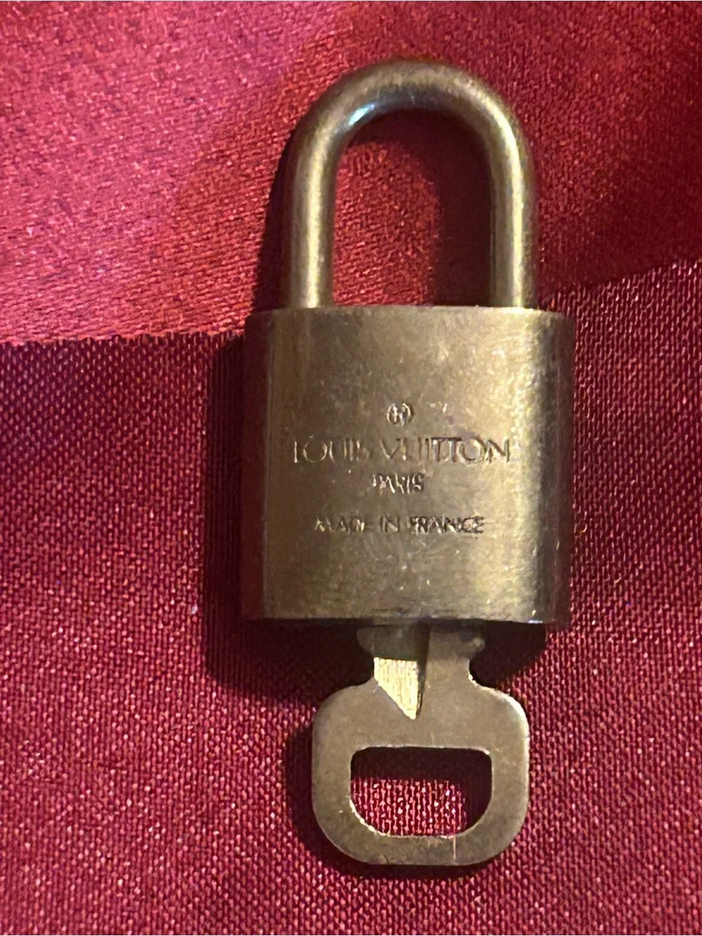 Louis Vuitton lock and key # 312